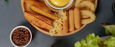 Snack Plate with Cheese sauce Tamaki